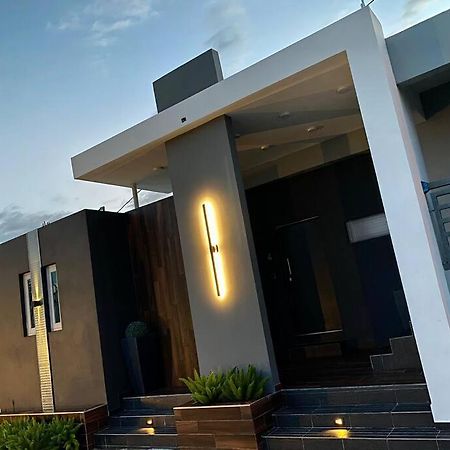Pasavento - Modern Black Suite Camaceyes Bagian luar foto