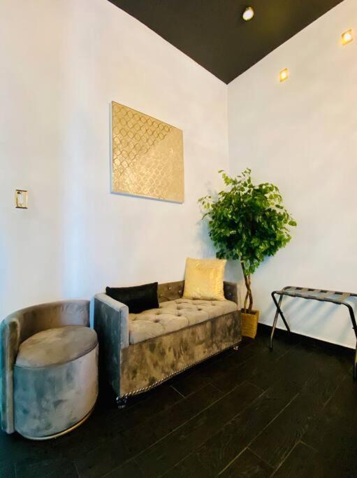 Pasavento - Modern Black Suite Camaceyes Bagian luar foto